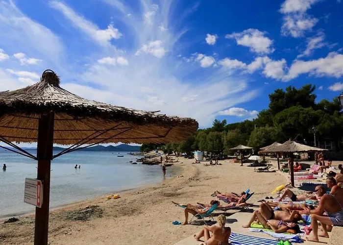 Ivan 4+2 Daire Pakoštane